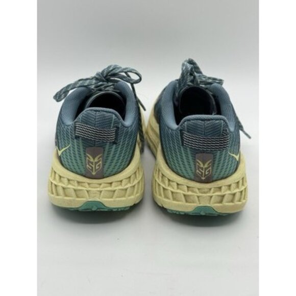 Hoka One One W  SpeedGoat 4 Megagrip Vibram sz 7.5 shoes 1106527 women's - Picture 3 of 12